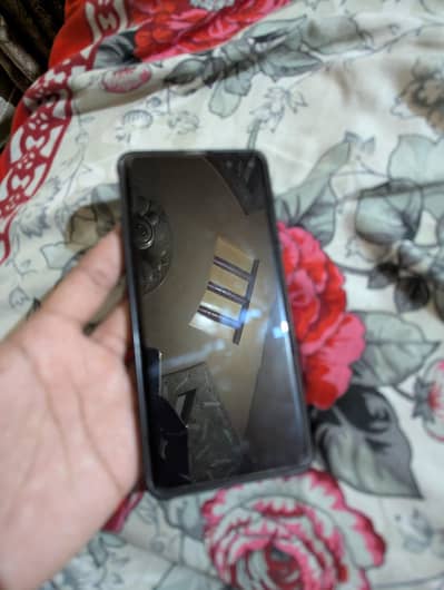 Samsung Mobile S10 5G No Shade/Dot Home used