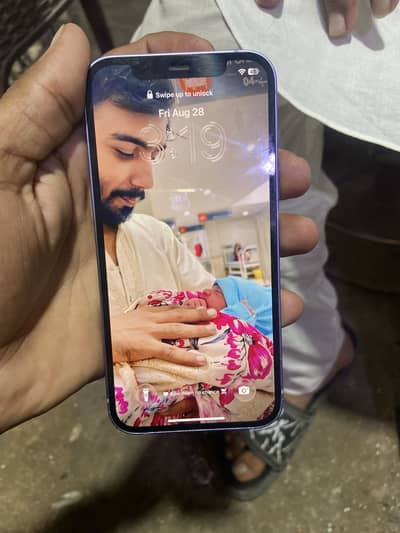 Apple iPhone 12