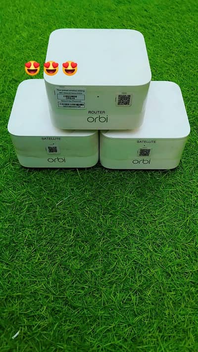 Netgear Orbi RBR10 Dualband Long Range Mesh Wifi Router (pack of 3)