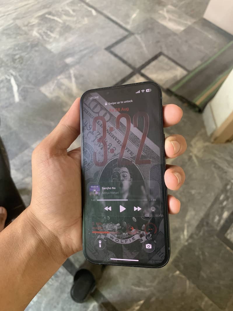 Apple iPhone 13 6