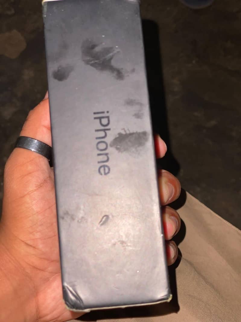 Apple iPhone 11 Pro 4
