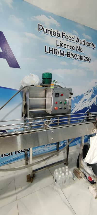30-Foot RO Plant & Automatic Mineral Water Filling Line