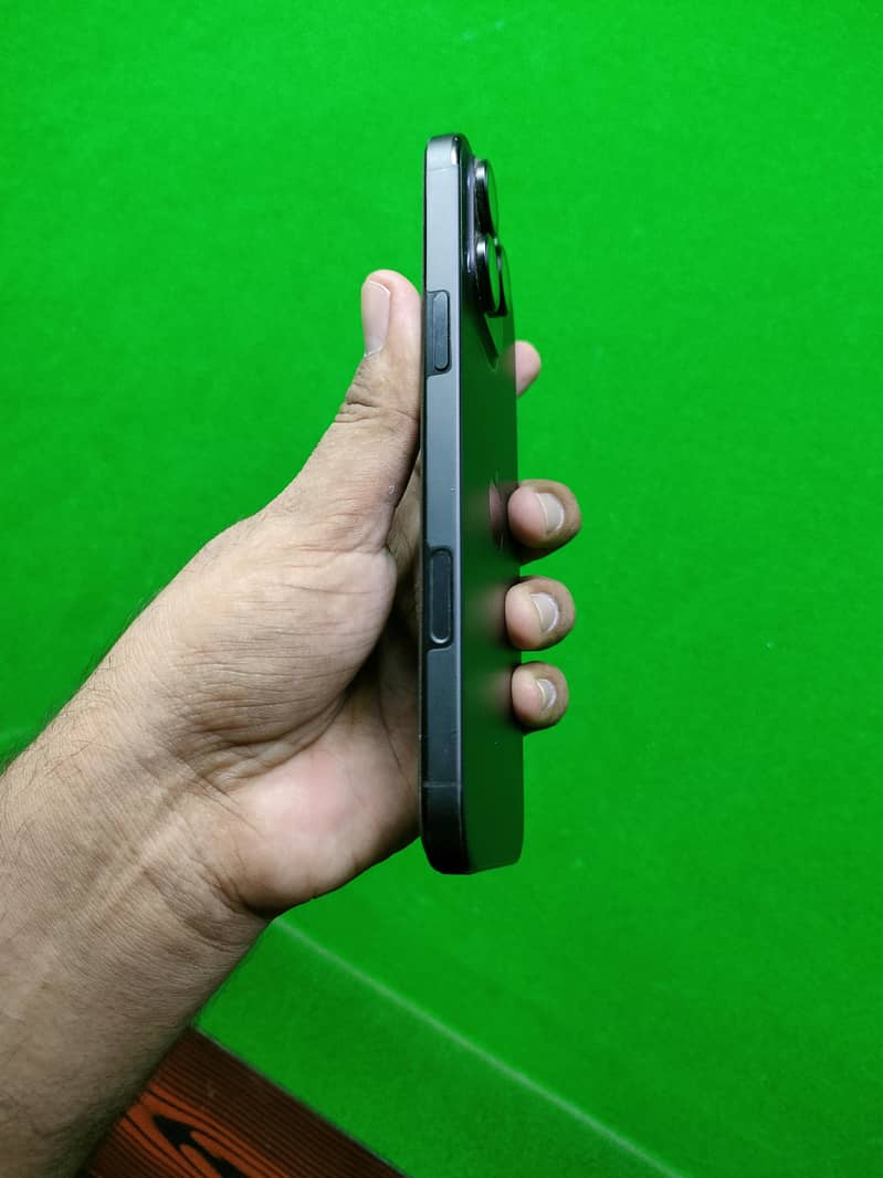 Iphone 16 pro max 2