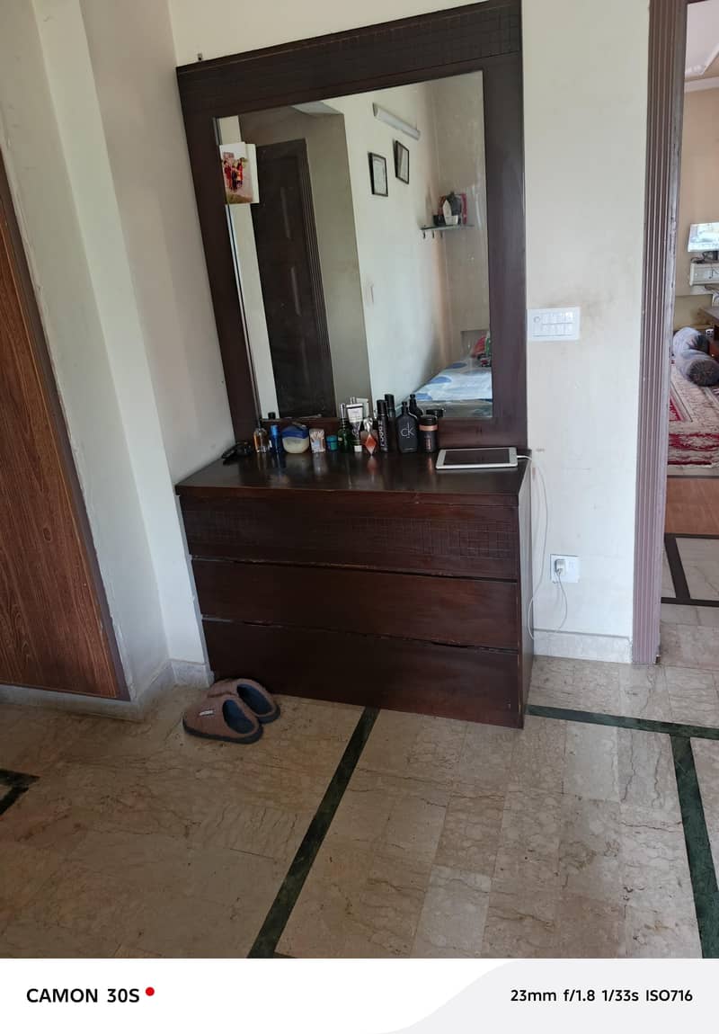 bed set with side table and dressing table 1