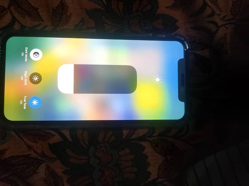 Apple iPhone X 4