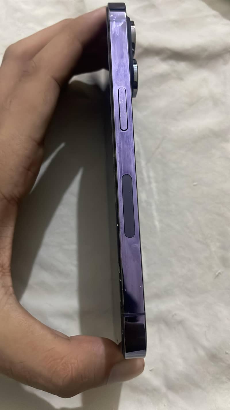 Apple iPhone 14 Pro 2
