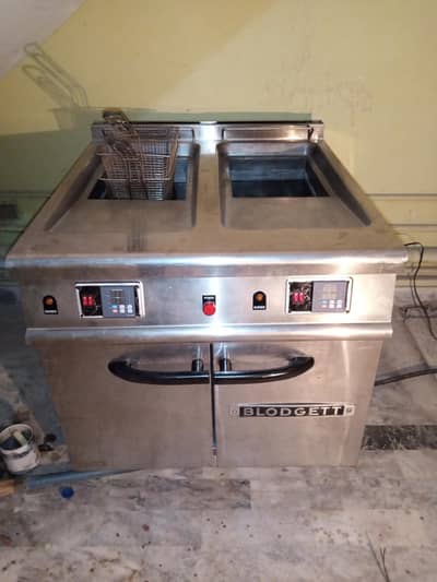 commercial fryer