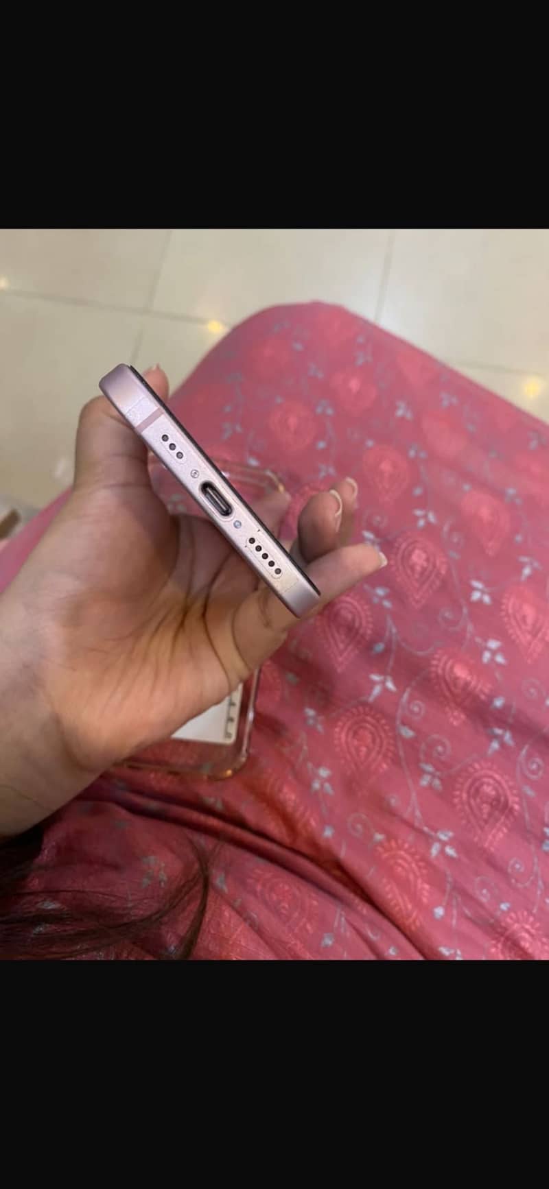 Apple iPhone 15 4