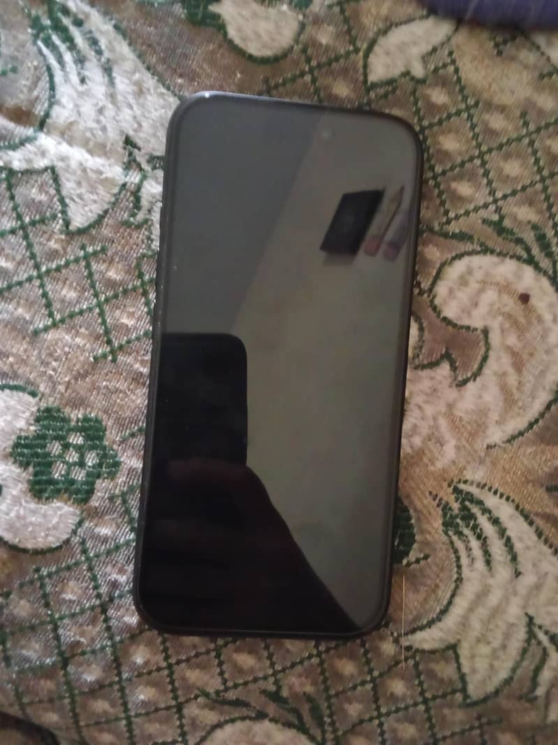 Apple iPhone 16 1
