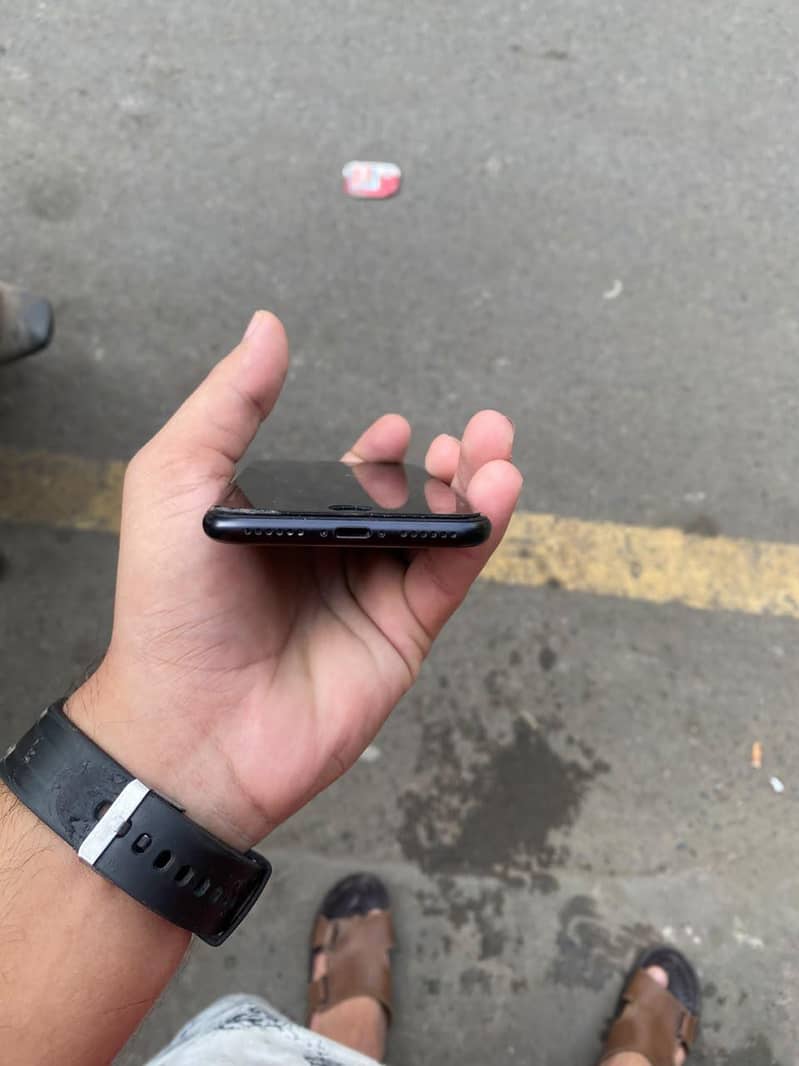 Apple iPhone SE 3