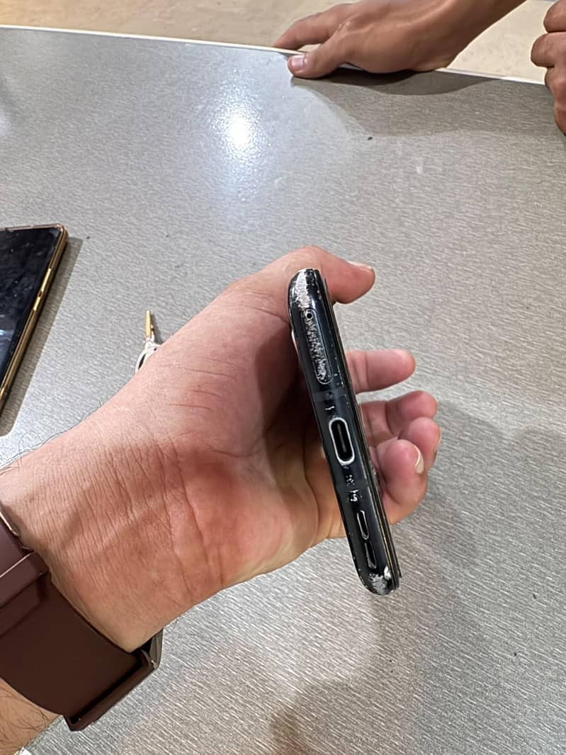 One Plus 9R 3