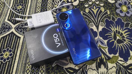 Vivo V50