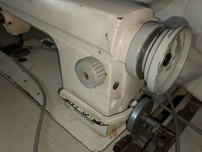 Singer Machine 3