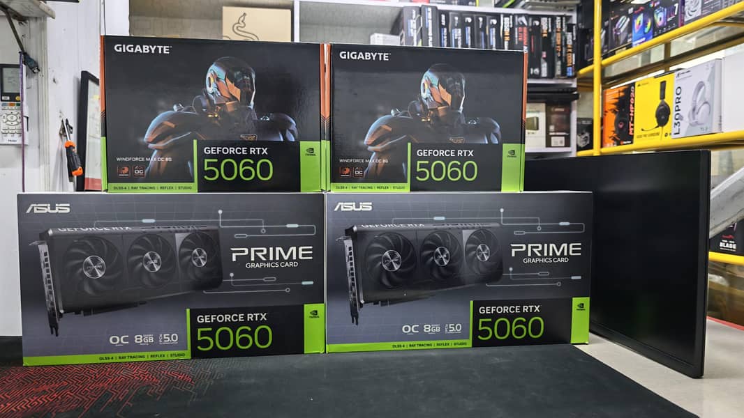 computers and laptops available 16