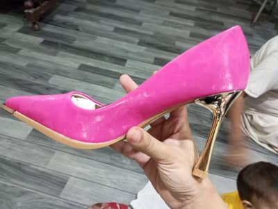 Size 36 (6)  Brand shoe s Brand shoe square