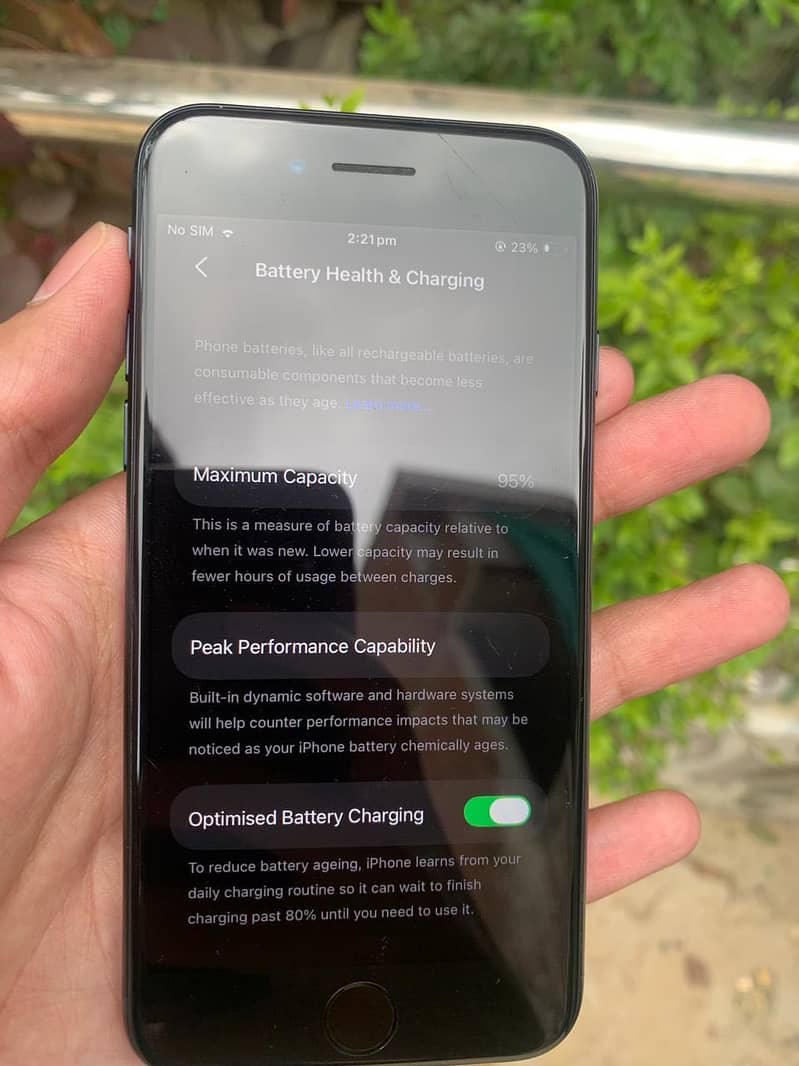 IPhone SE 3rd 0
