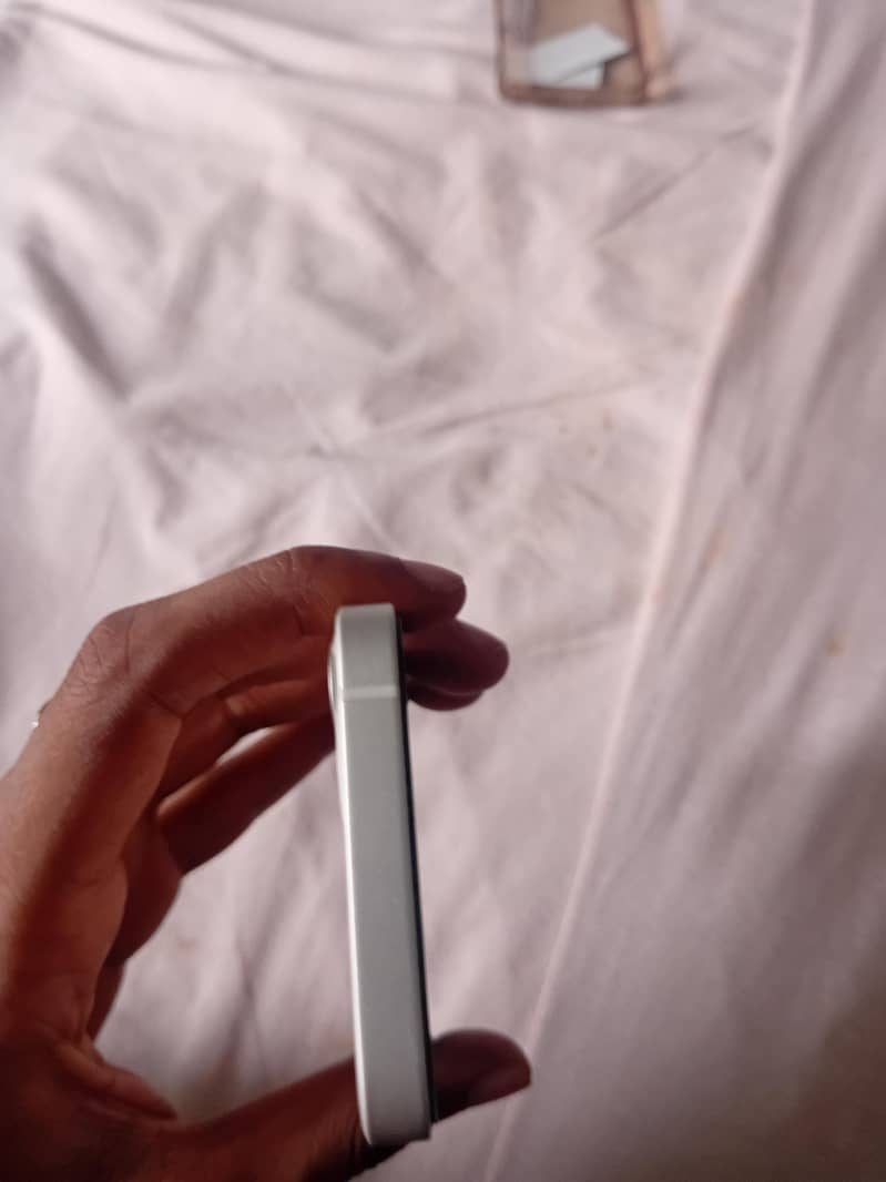 Apple iPhone 12 mini 2