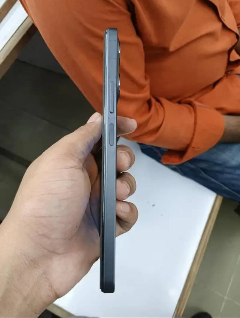Realme Note 70 4