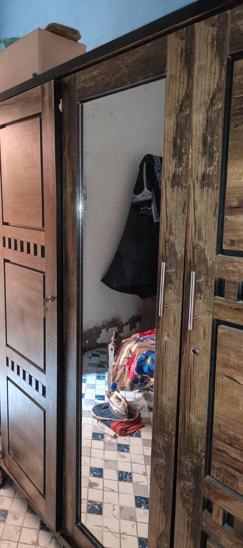 Wardrobe 6