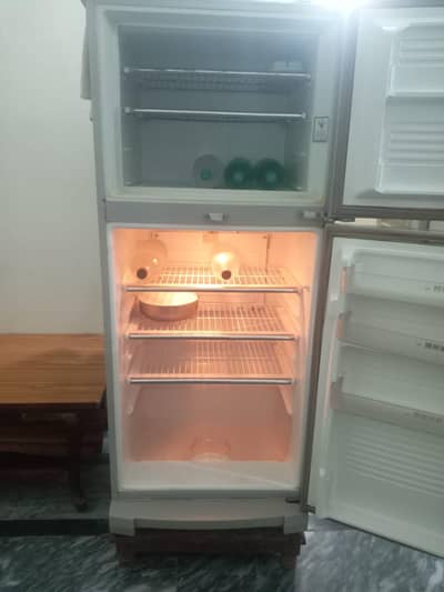 Dawlance refrigerator