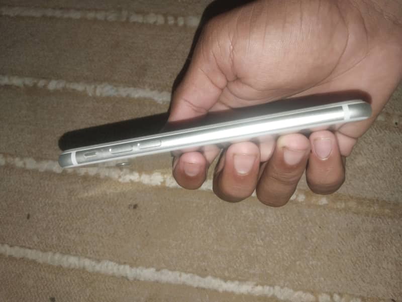 Apple iPhone 8 2