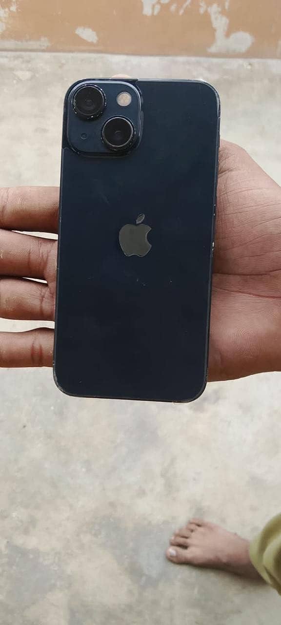 Apple iPhone 13 mini 8