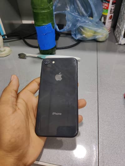 iPhone 8 64GB – Excellent Condition