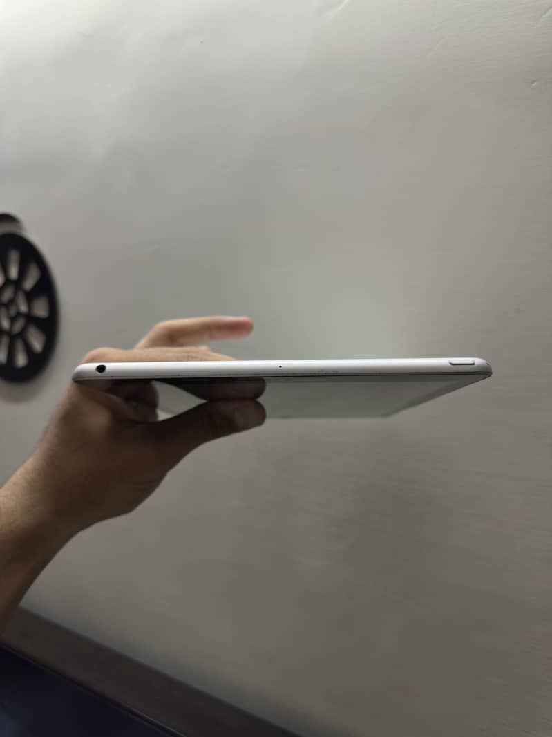 iPad 9th gen 4