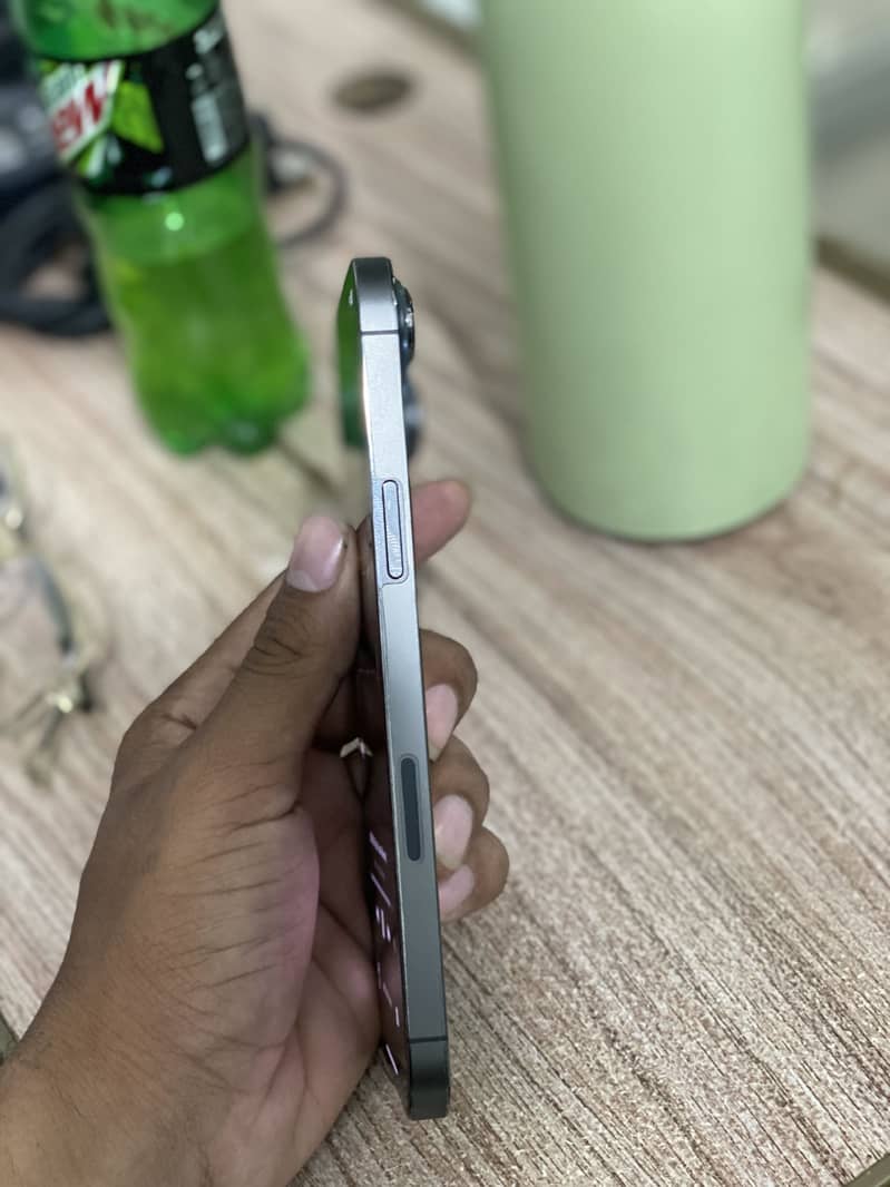 Apple iPhone 13 Pro Max 7