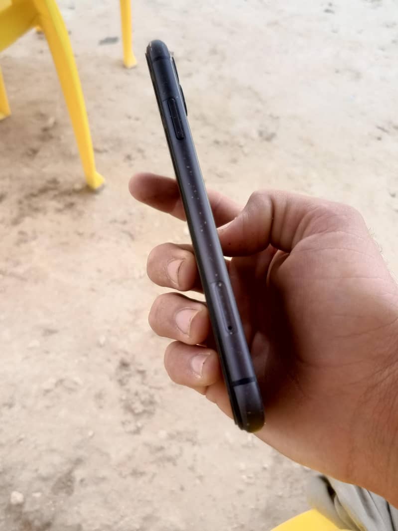 Apple iPhone 11 1