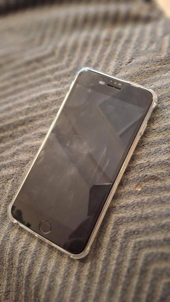 Apple iPhone 7 Plus 1