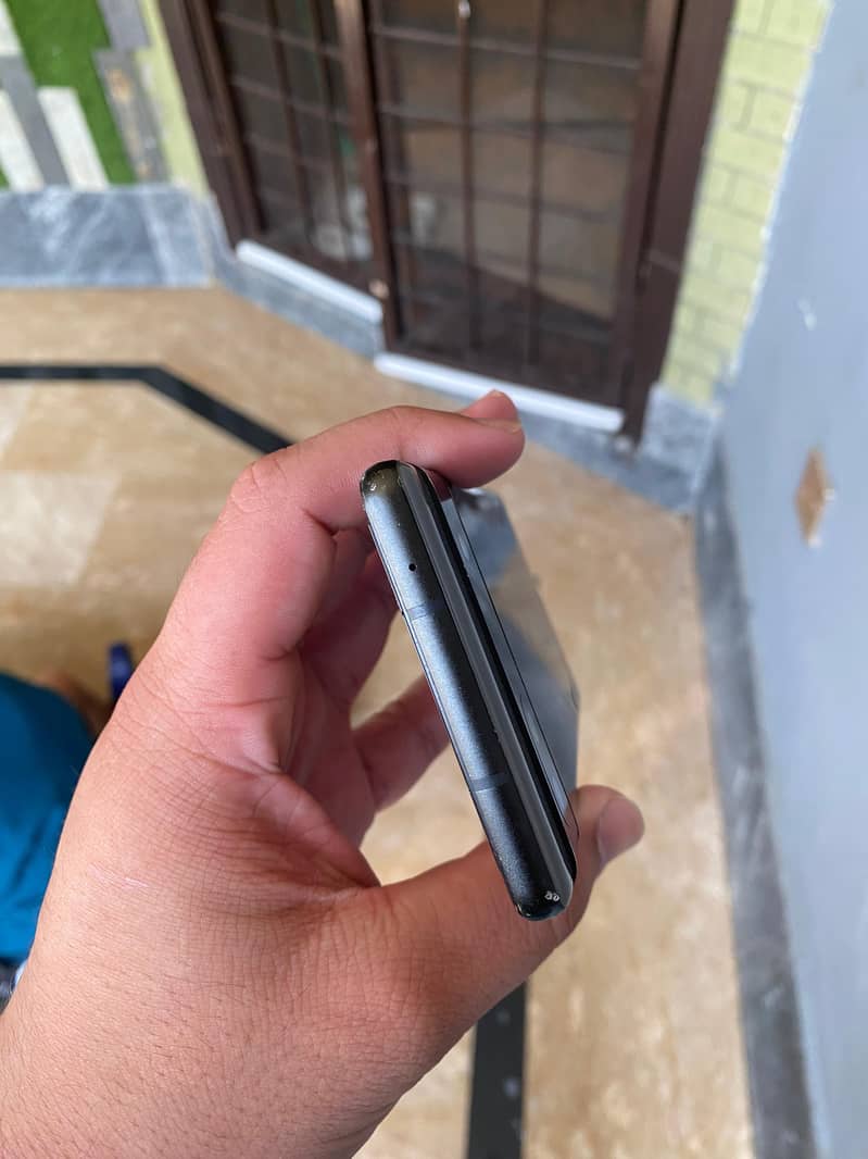 Google Pixel 6a 5