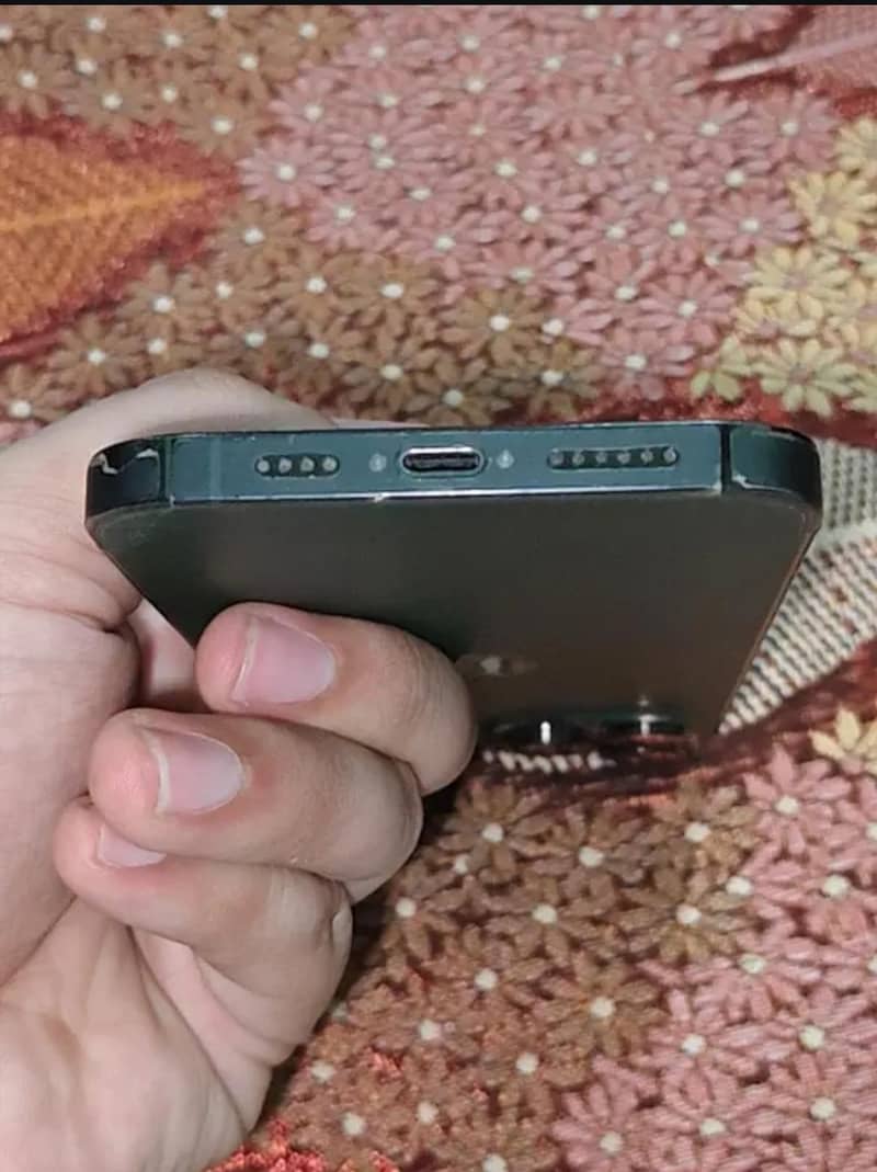 iPhone 13 Pro Max 3