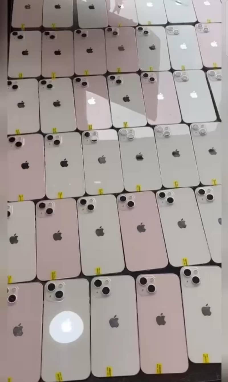 Apple iPhone 13 1