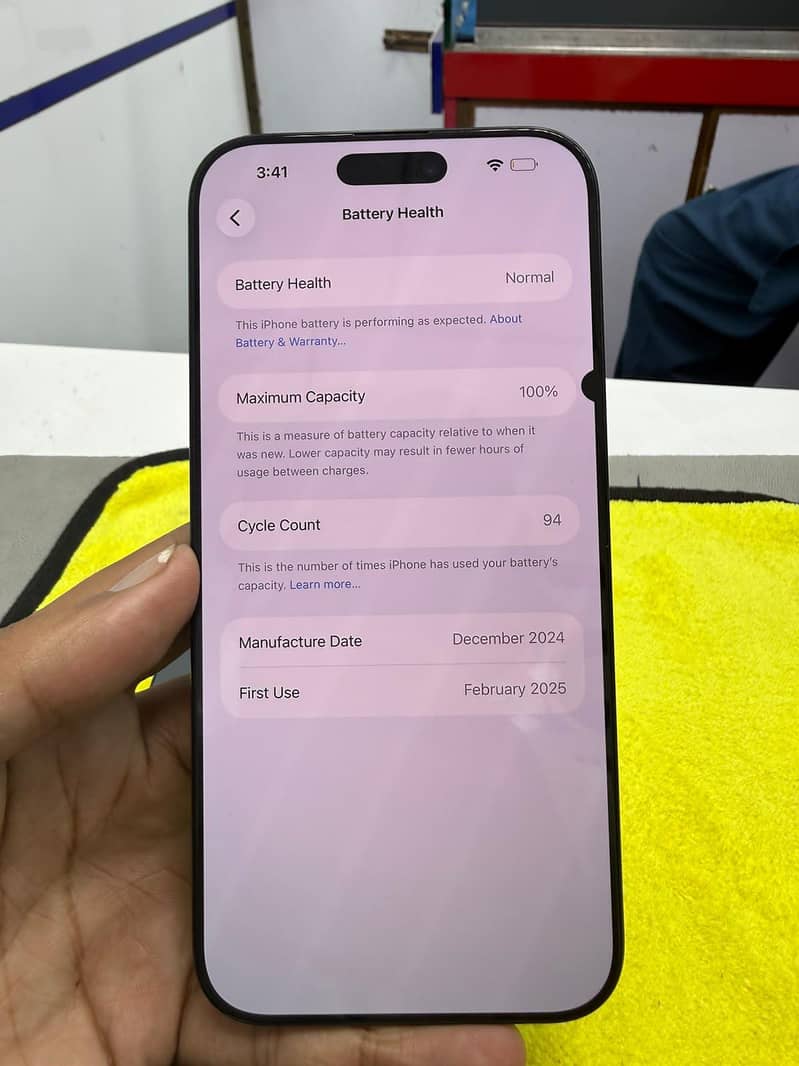 Apple iPhone 16 Pro Max 3