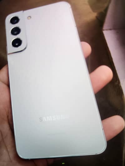 Samsung Mobile S22