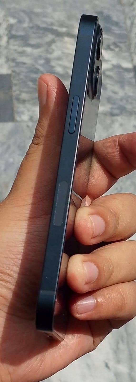 Apple iPhone 13 4