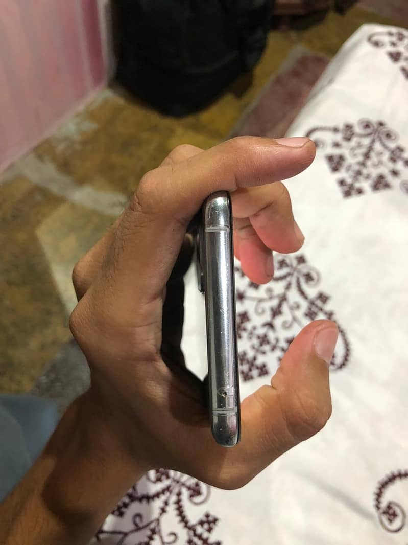 One Plus 8T 6