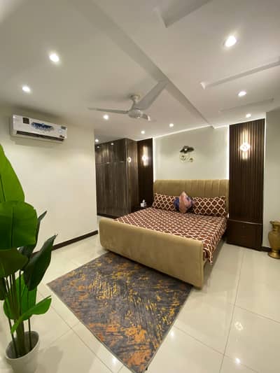 Per Day Apartment for Rent in Bahria Town Lahore Available
