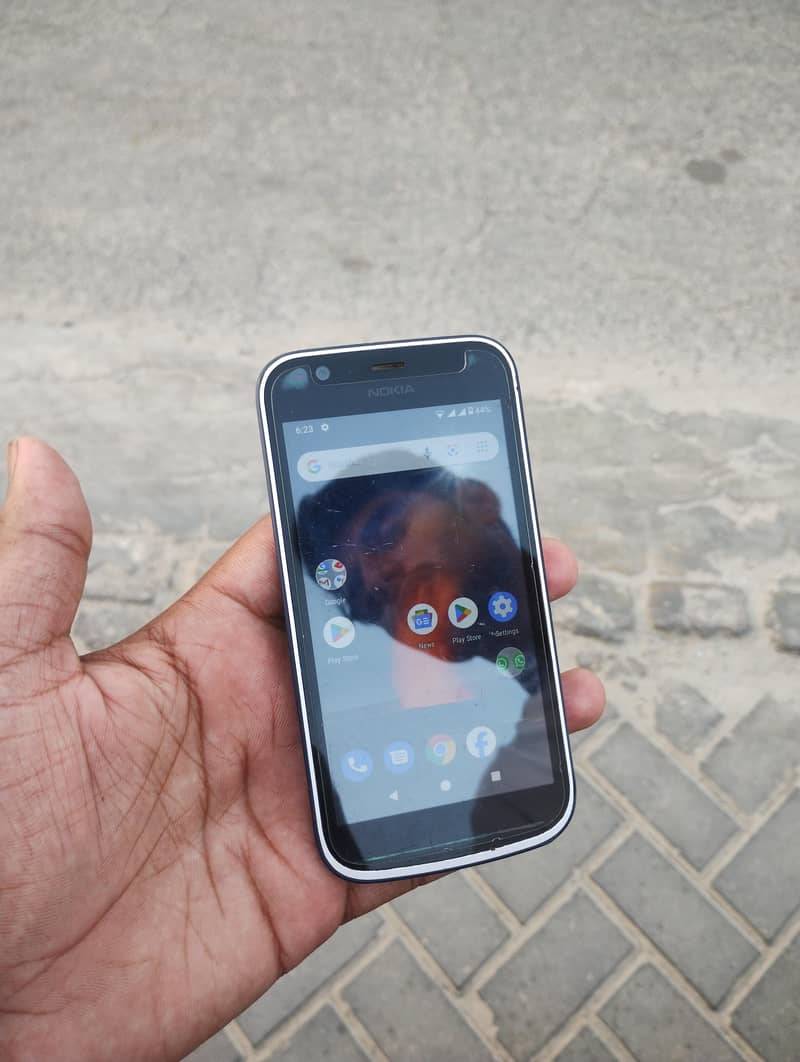 Nokia 1 4