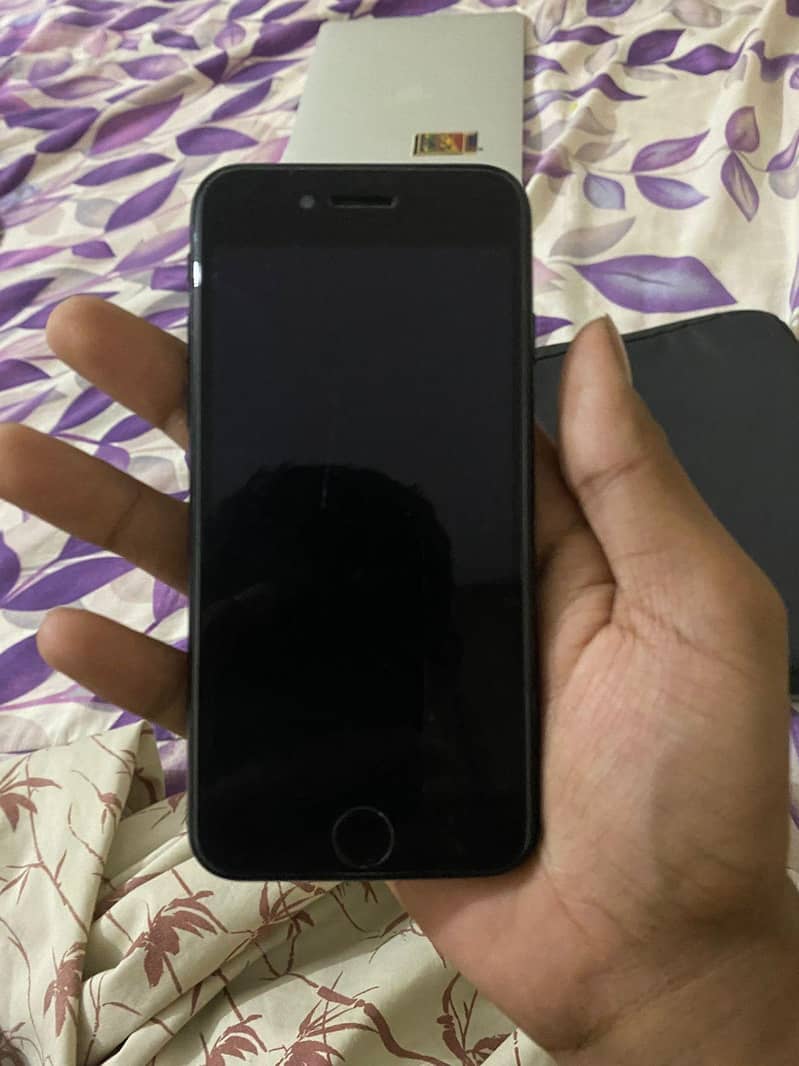 Apple iPhone SE 0