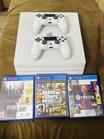 PS4 PRO | Glacier white limited edition