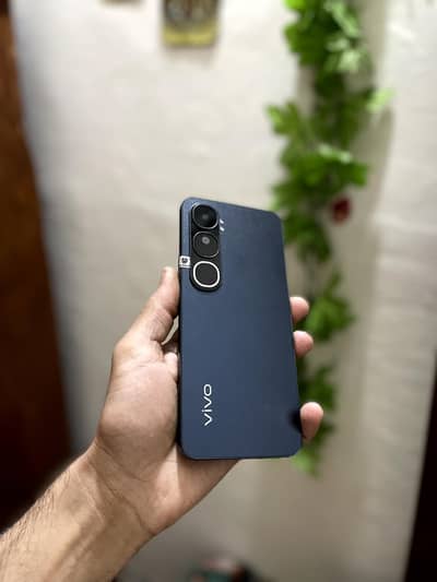 Vivo V40 Lite