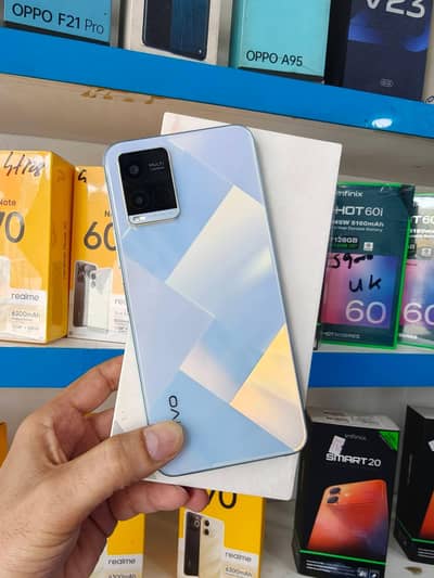 Vivo V21 4 64 gb