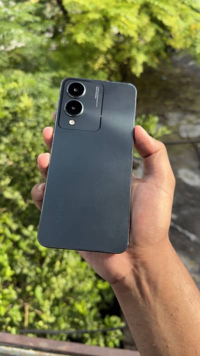 Vivo Y17s