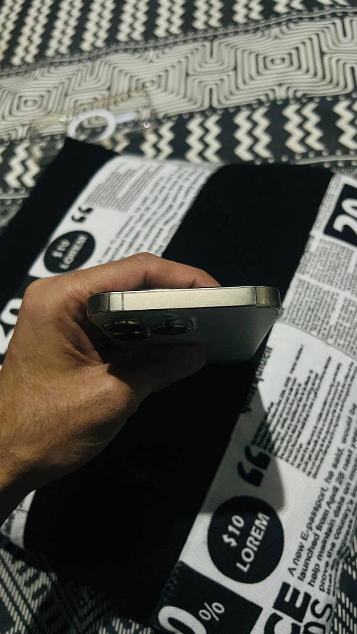 Apple iPhone 13 Pro 4