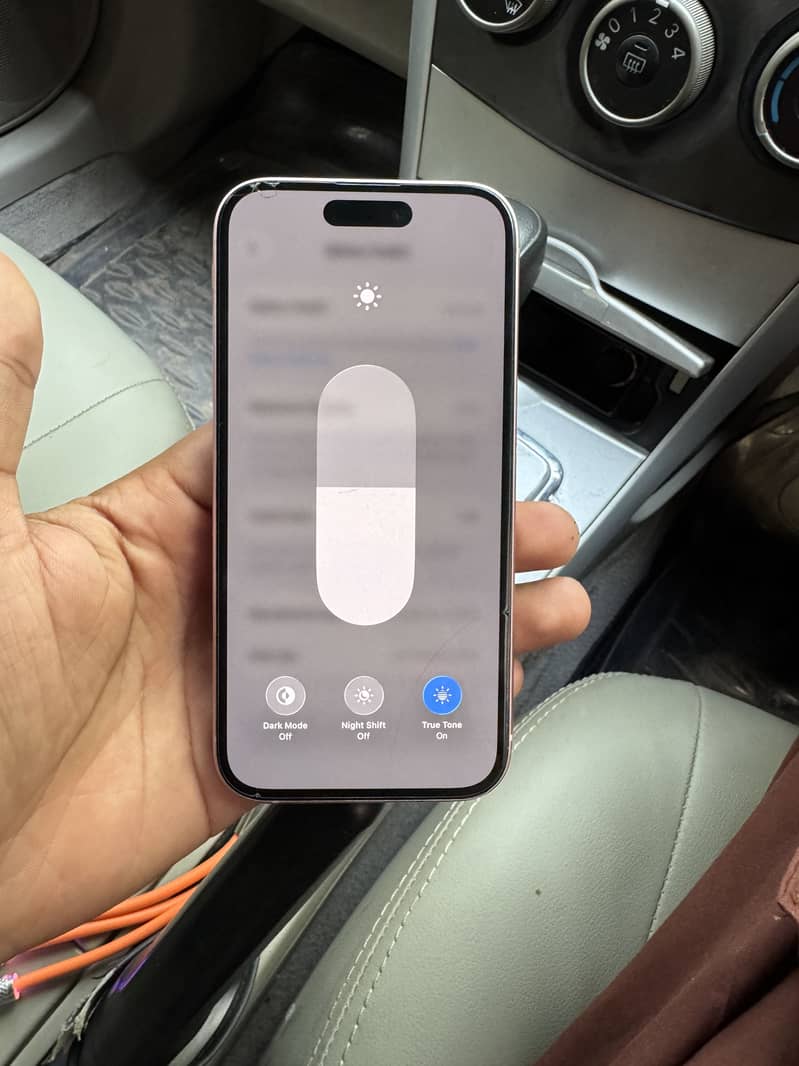 Apple iPhone 15 9