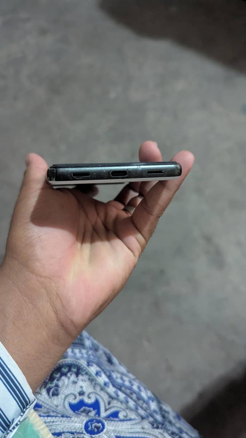 Google Pixel 6a 4