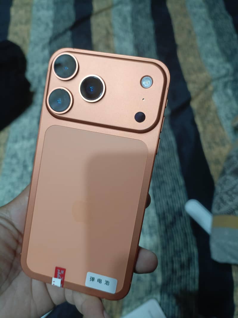Apple iPhone XR/ 17 pro 1