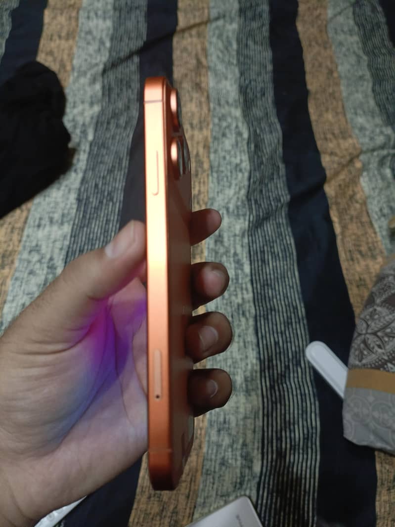 Apple iPhone XR/ 17 pro 3